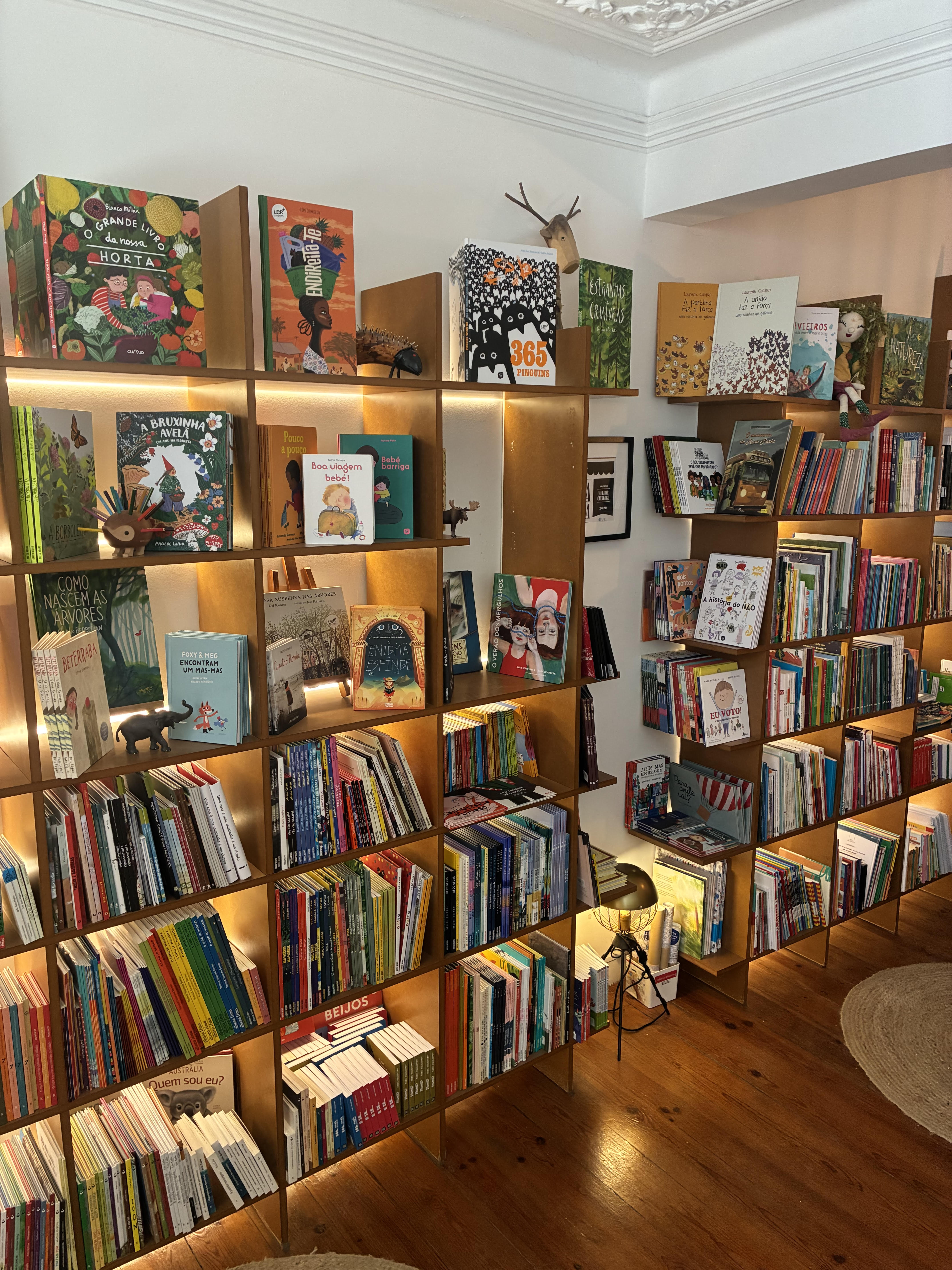 Casa dos livros ilustrados Baobá